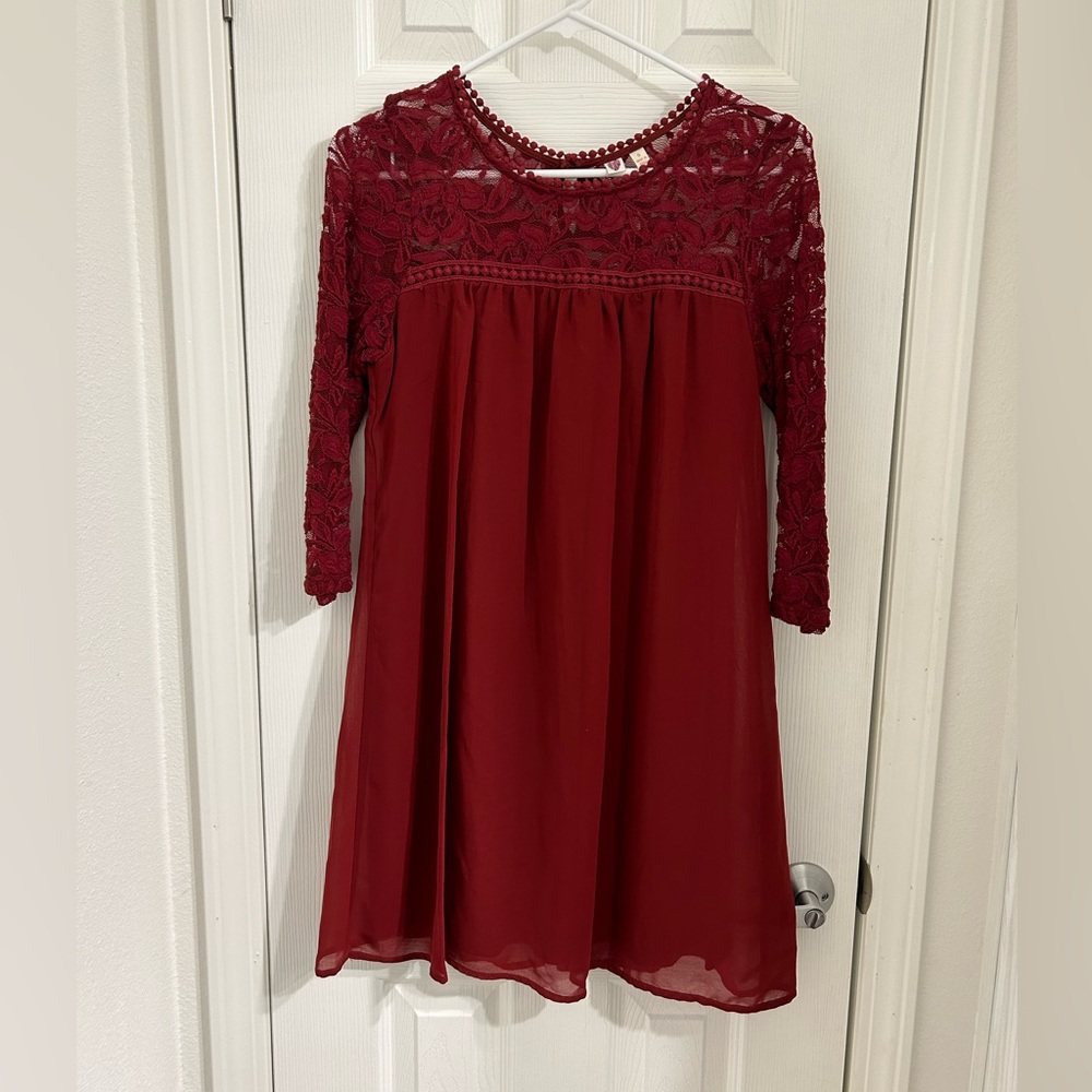 Garnet lace accent dress